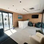 Taga Hotel