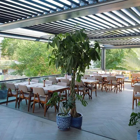 Taga Hotel